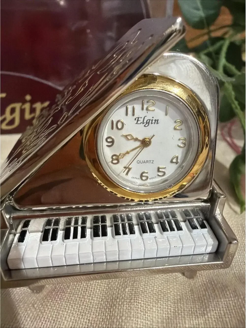 Vintage Elgin Miniature Grand Piano Desk Clock New In package Music Symphony